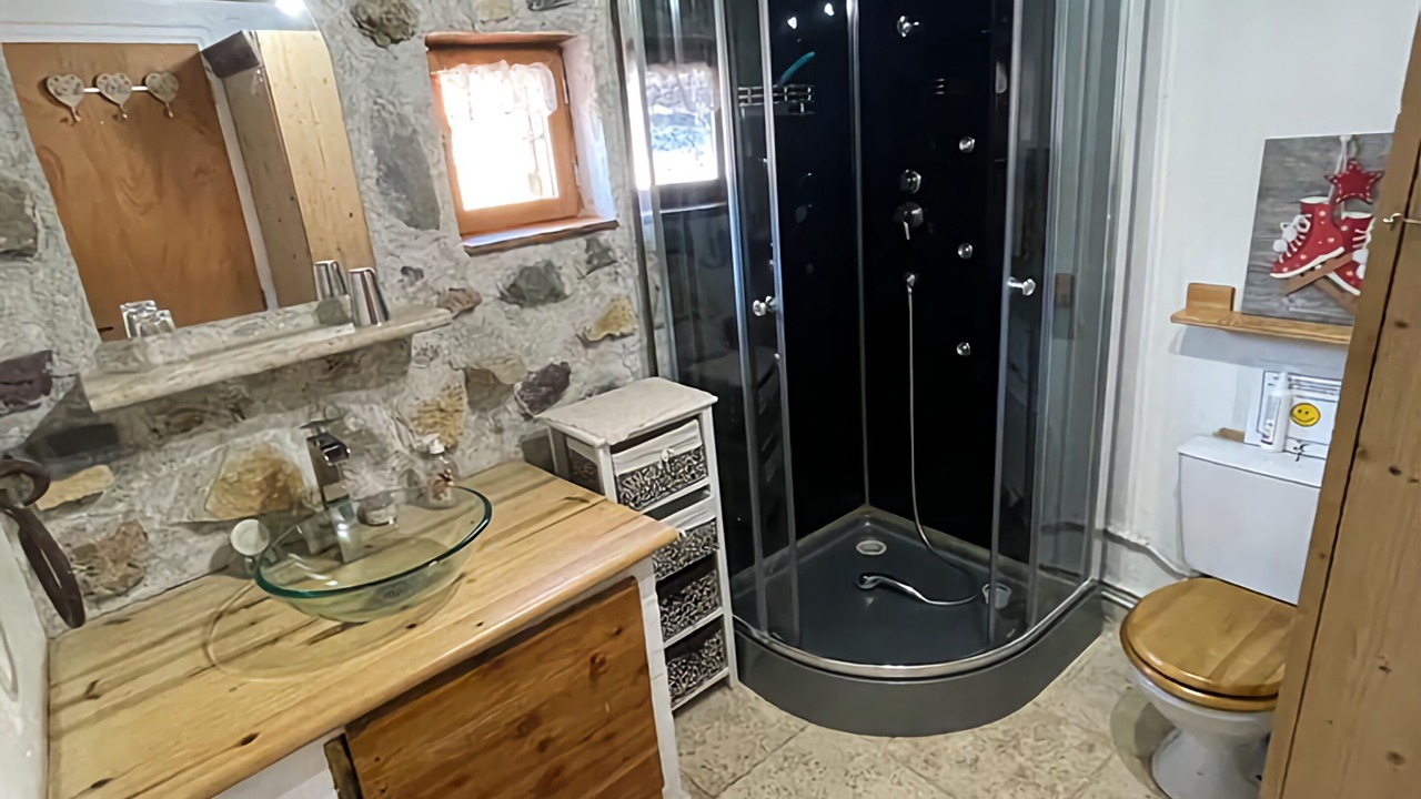 Photo of Bathroom in Roubion