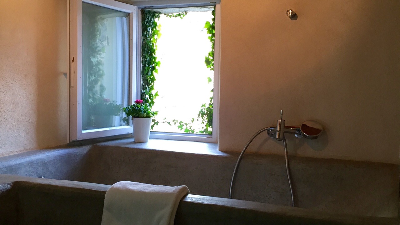 Photo of Bathroom in Cros