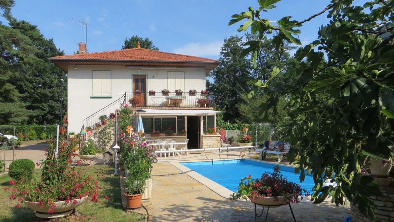 Photo of Outdoor in Marcy-l'Etoile