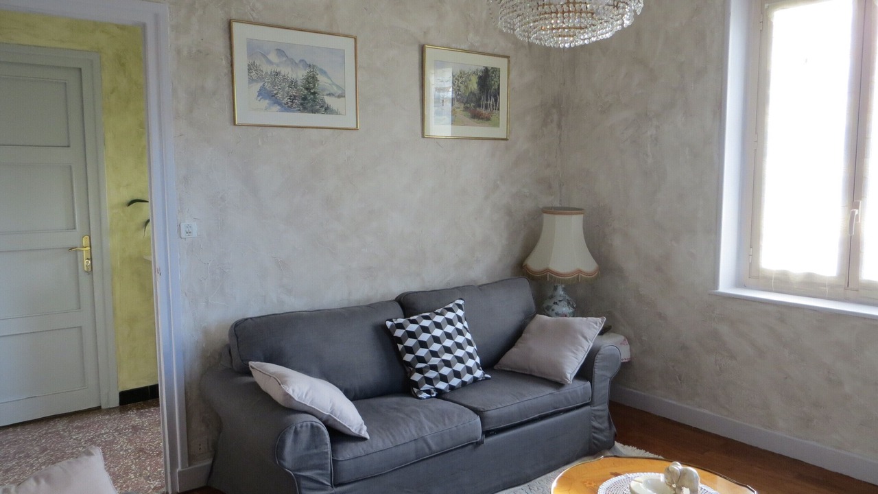 Photo of Livingroom in Marcy-l'Etoile