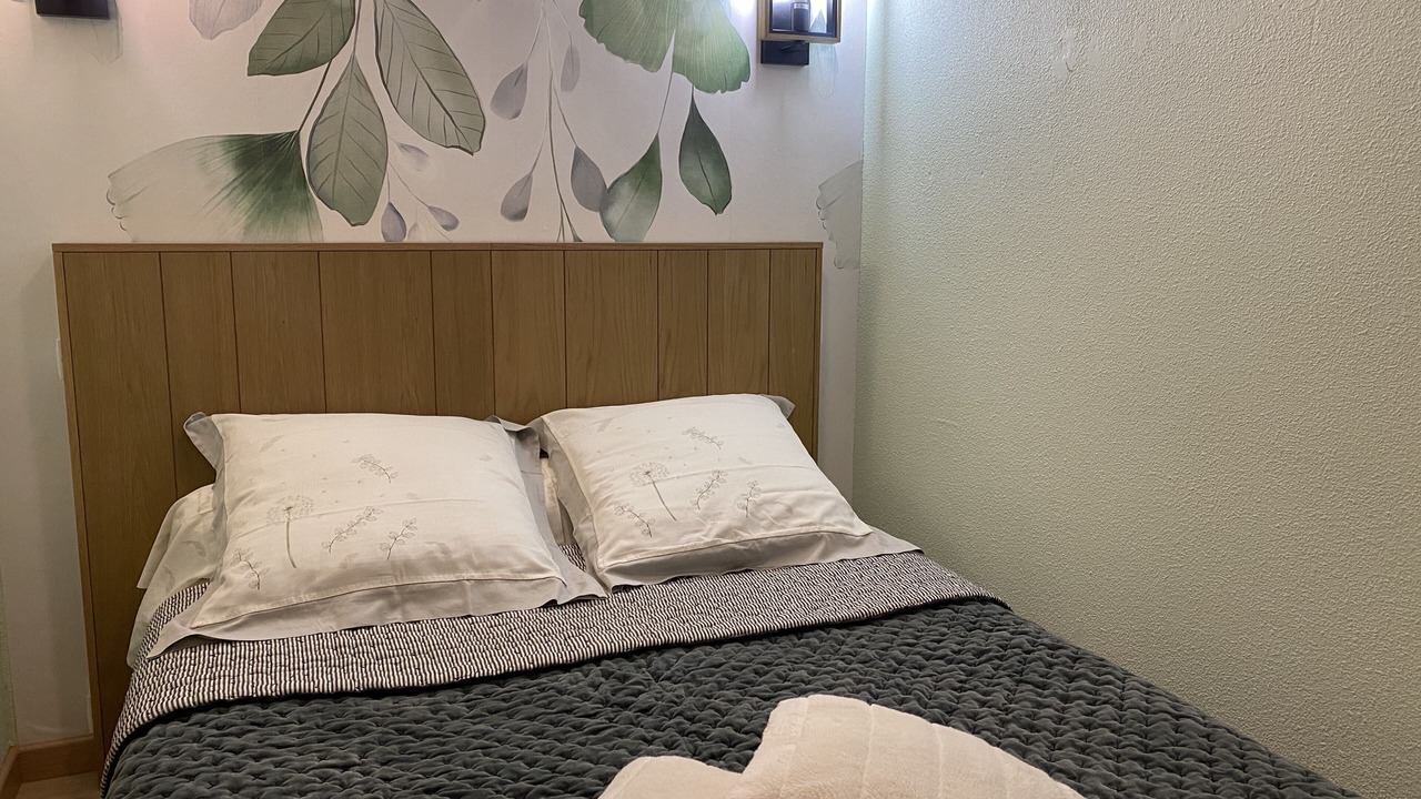 Photo of Bedroom in Cannes City Centre