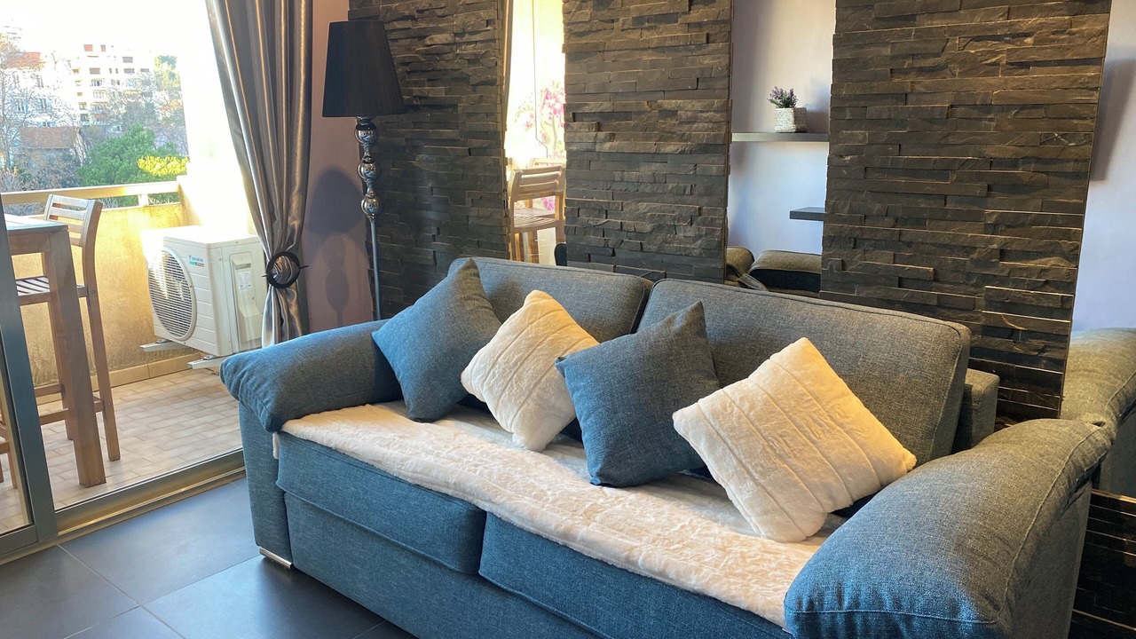 Photo of Livingroom in Cannes City Centre