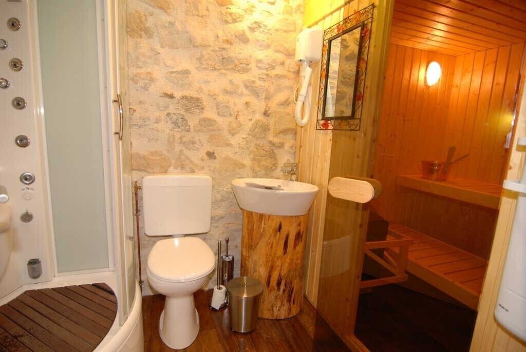 Photo of Bathroom in Le Sappey-en-Chartreuse