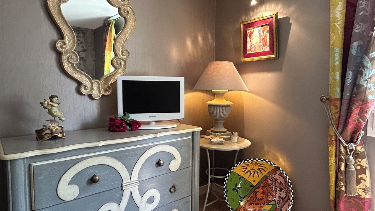 Photo of Others in Nyons