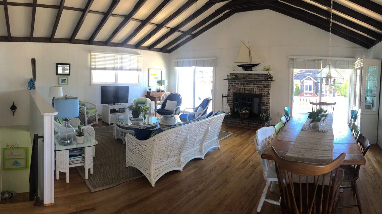 Photo of Bedroom in Avalon