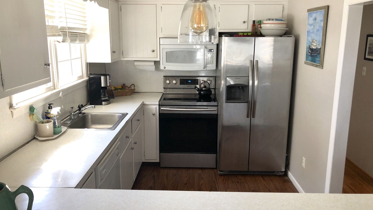 Photo of Bedroom in Avalon