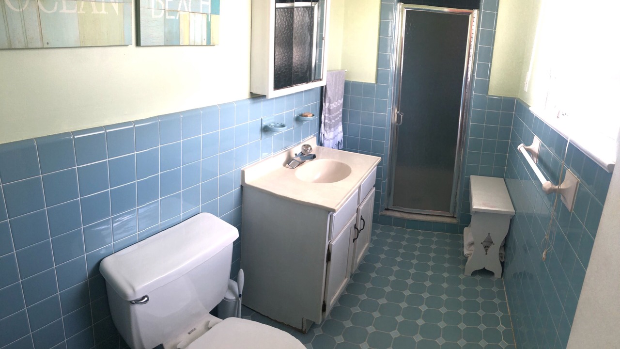 Photo of Bathroom in Avalon