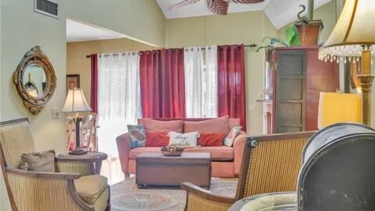 Photo of Livingroom in Orange Beach