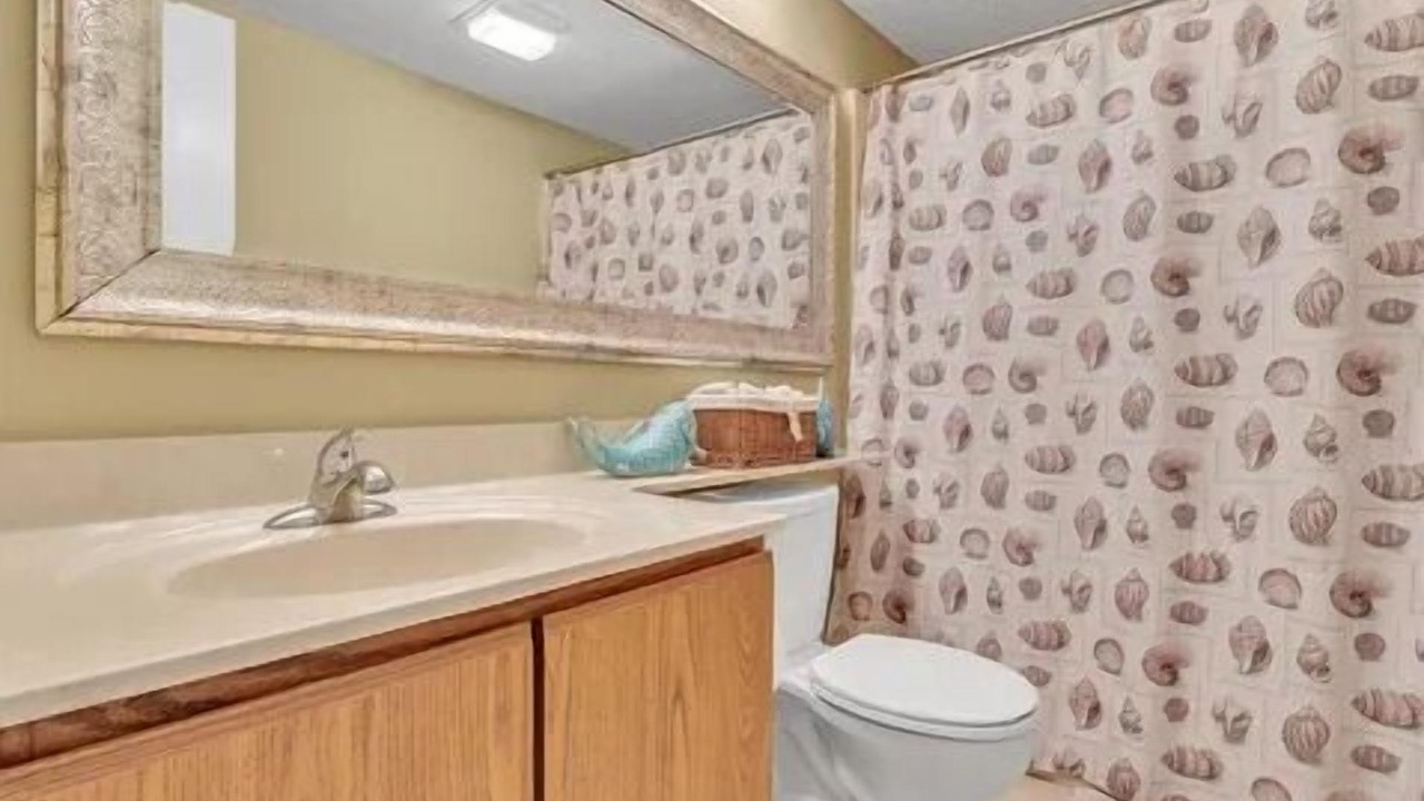 Photo of Bathroom in Orange Beach