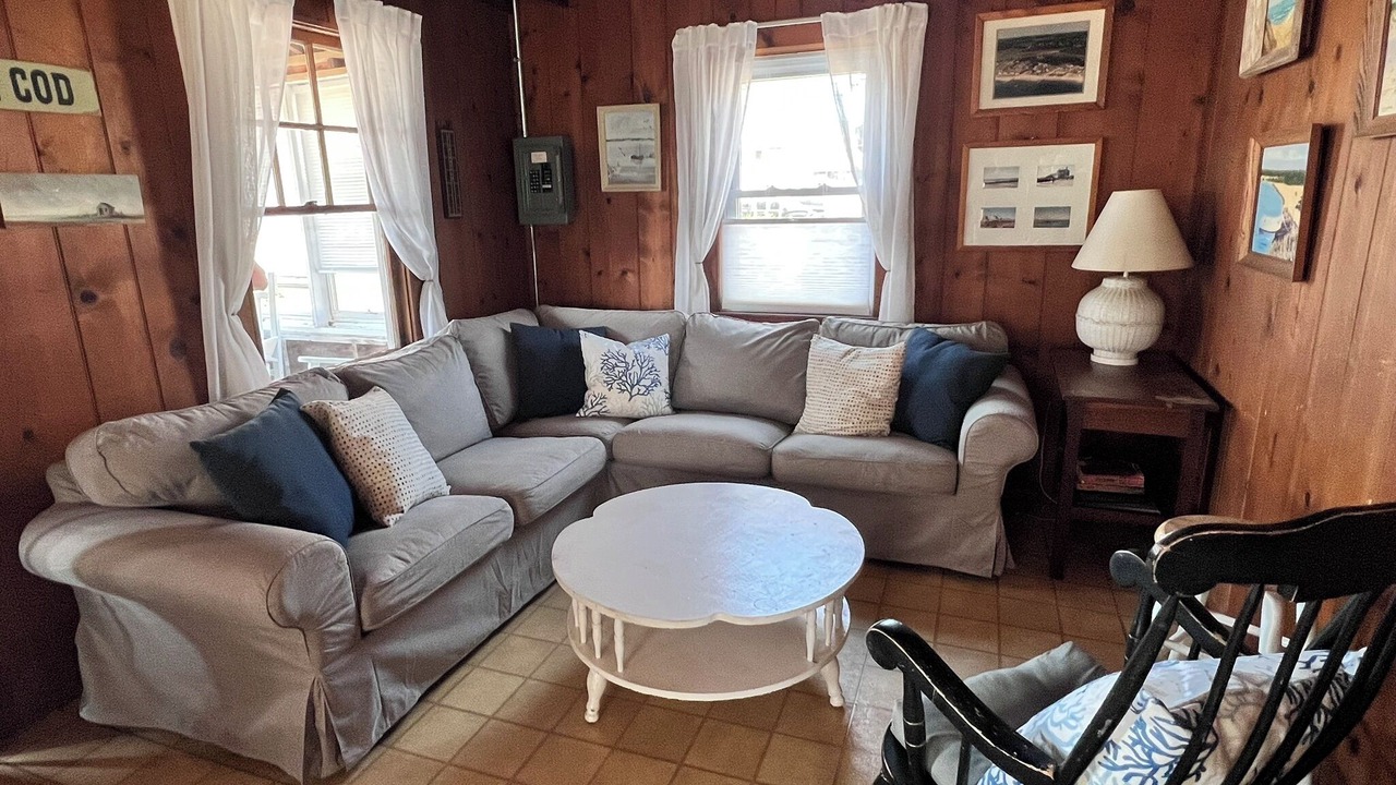 Photo of Livingroom in West Dennis