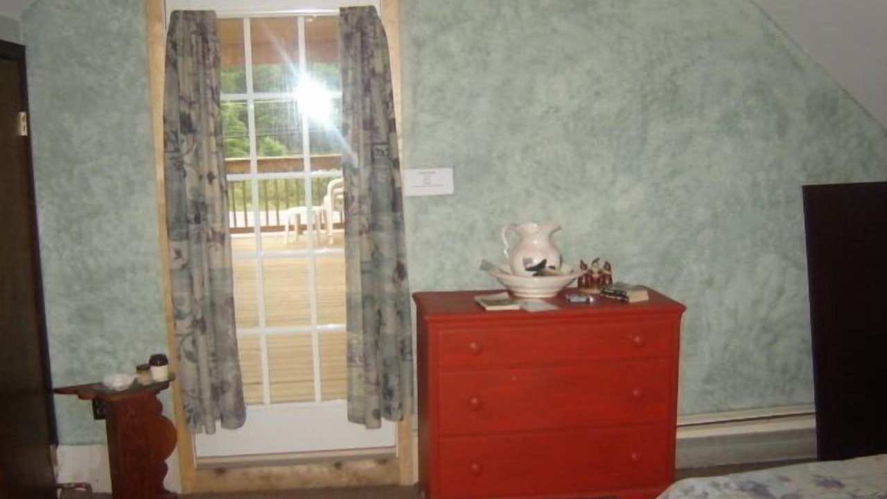 Photo of Bedroom in North River