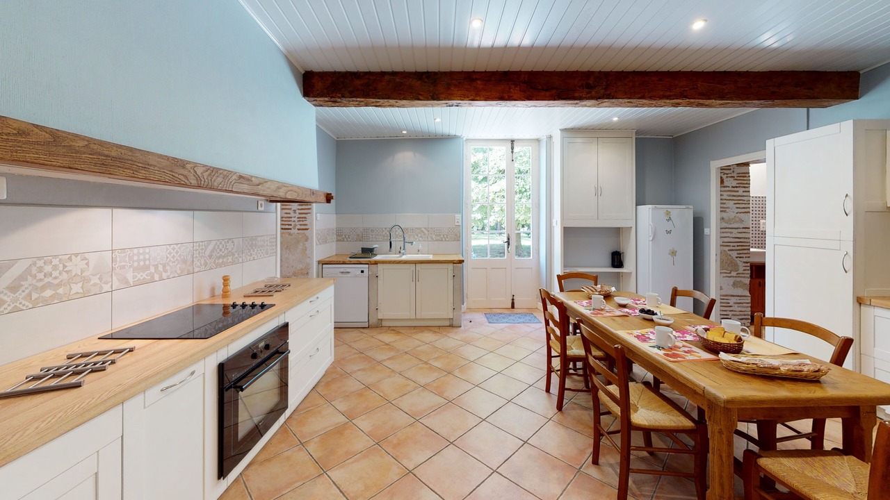 Photo of Kitchen in Feugarolles