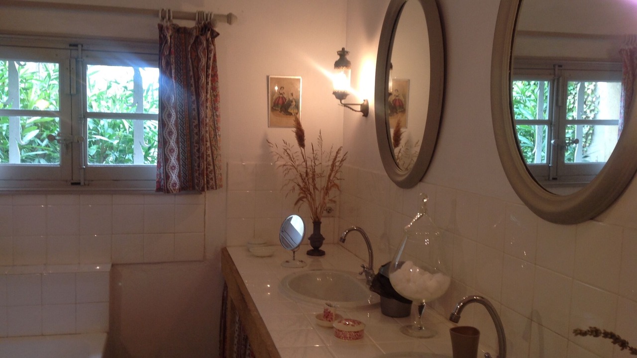 Photo of Bathroom in Meynes