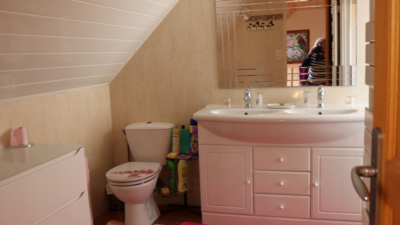 Photo of Bathroom in Pailhac
