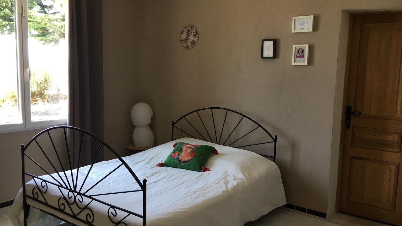 Photo of Bedroom in Avignon City Centre