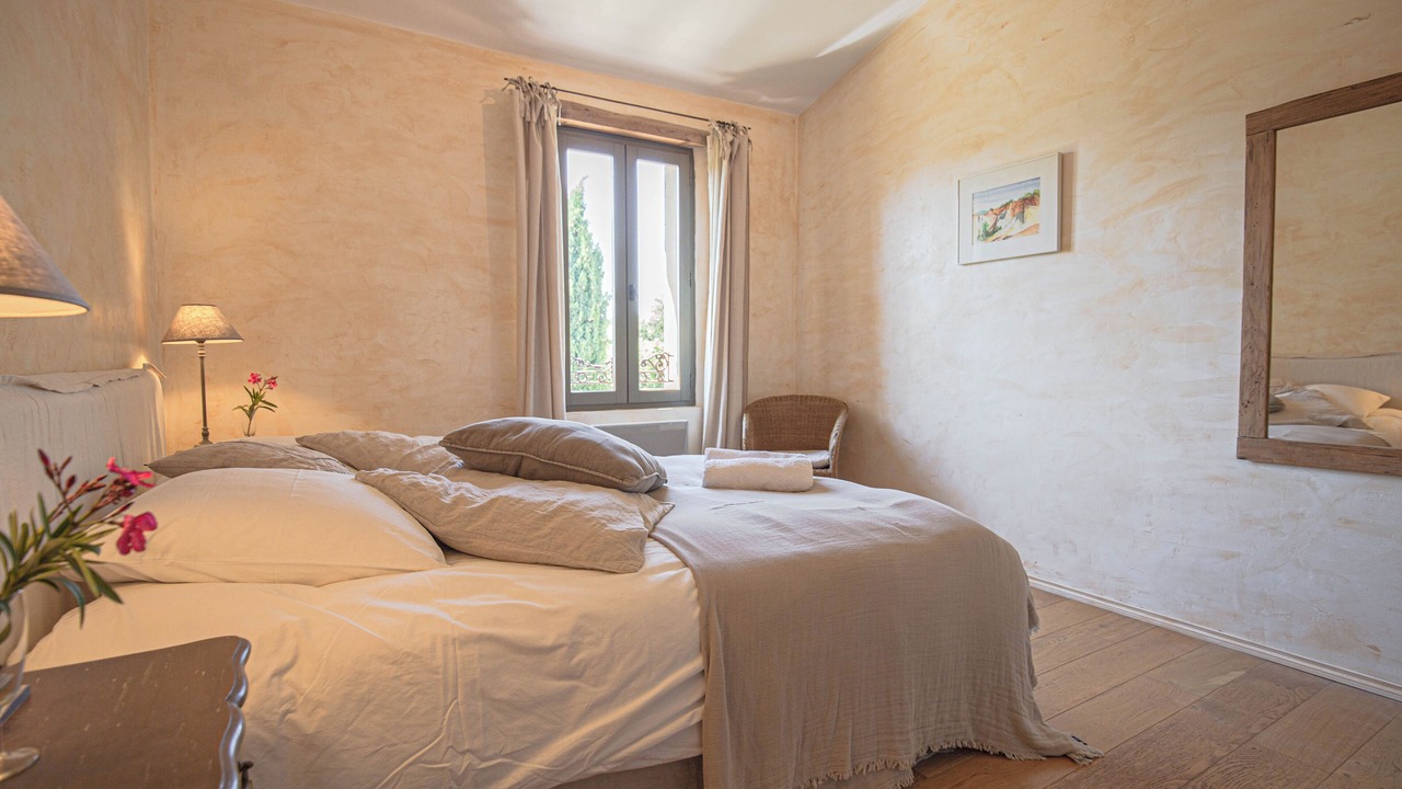 Photo of Bedroom in Rustrel