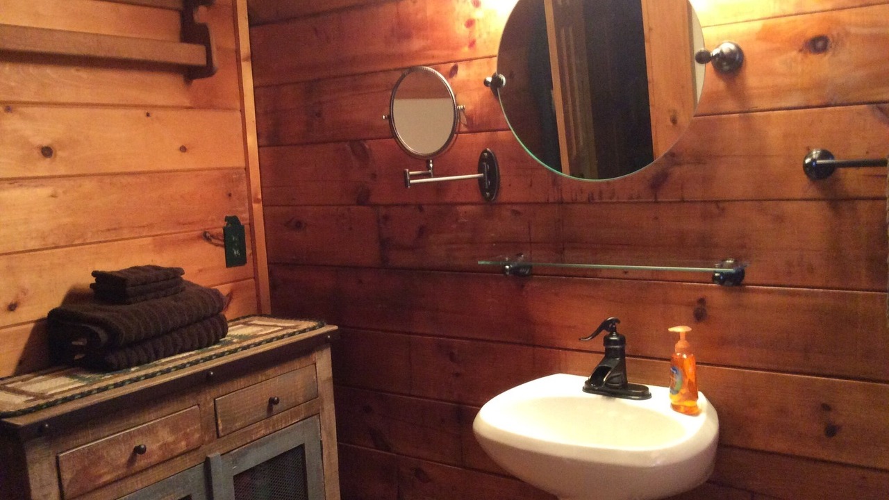 Photo of Bathroom in Ellijay