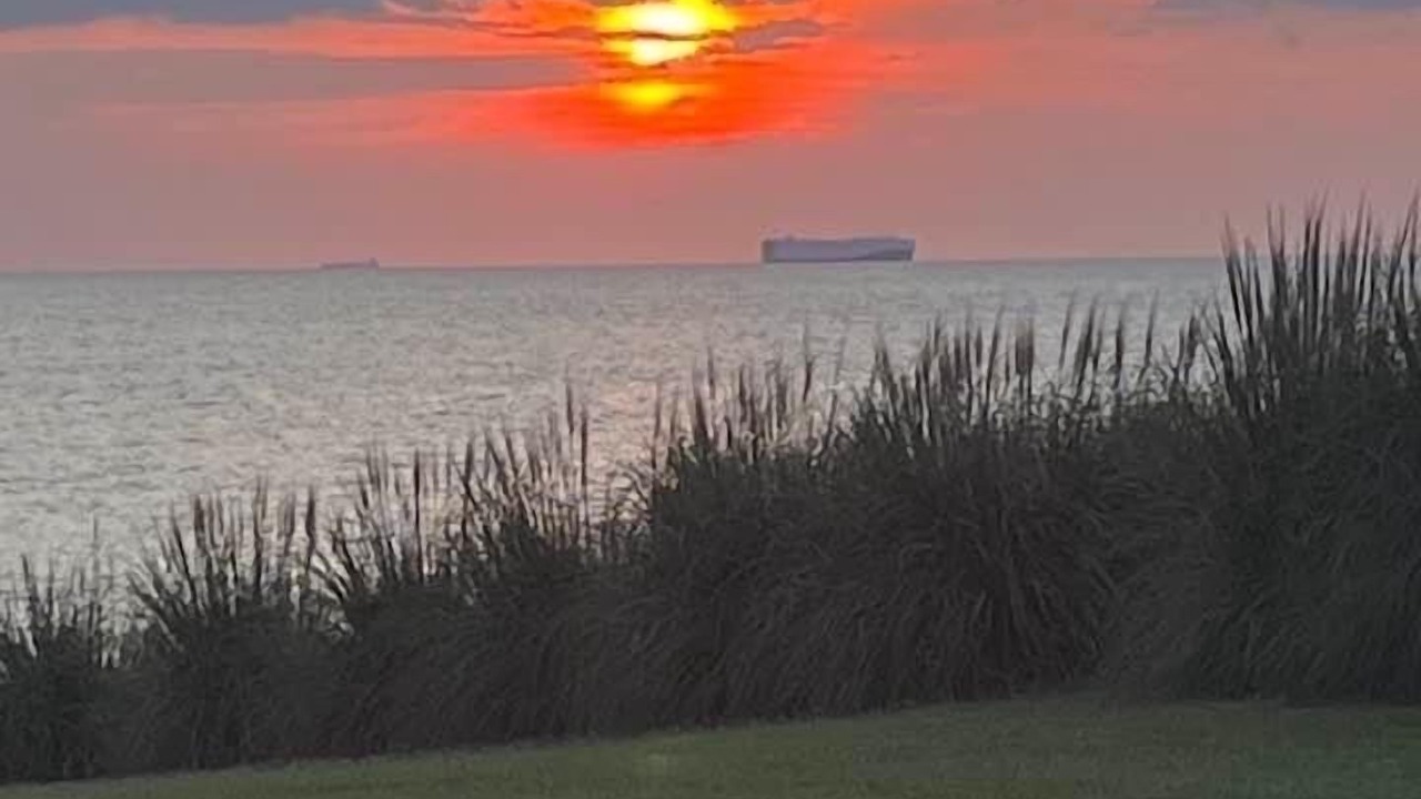 Photo of Others in Silver Beach