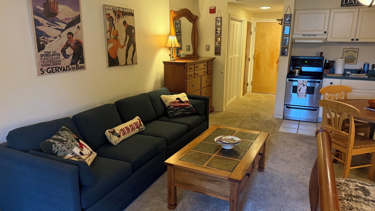 Photo of Livingroom in Jeffersonville