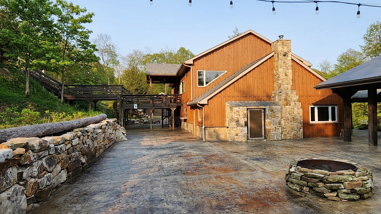 Photo of Outdoor in Champion