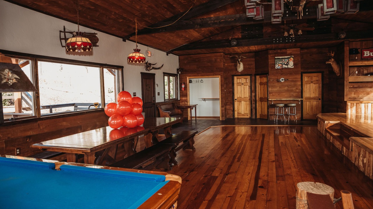 Photo of Bedroom in Champion