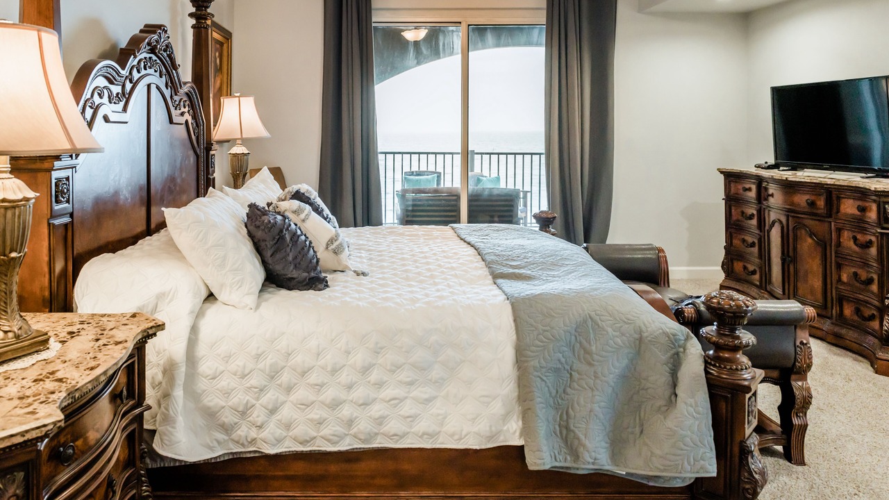 Photo of Bedroom in Gulfport