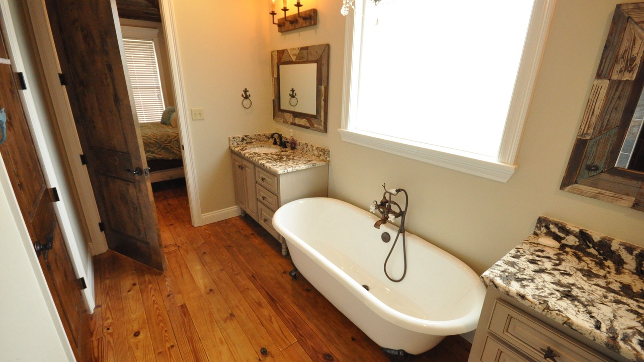 Photo of Bathroom in Hackberry