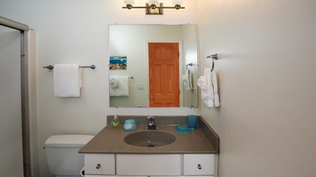Photo of Bathroom in Sunrise Beach