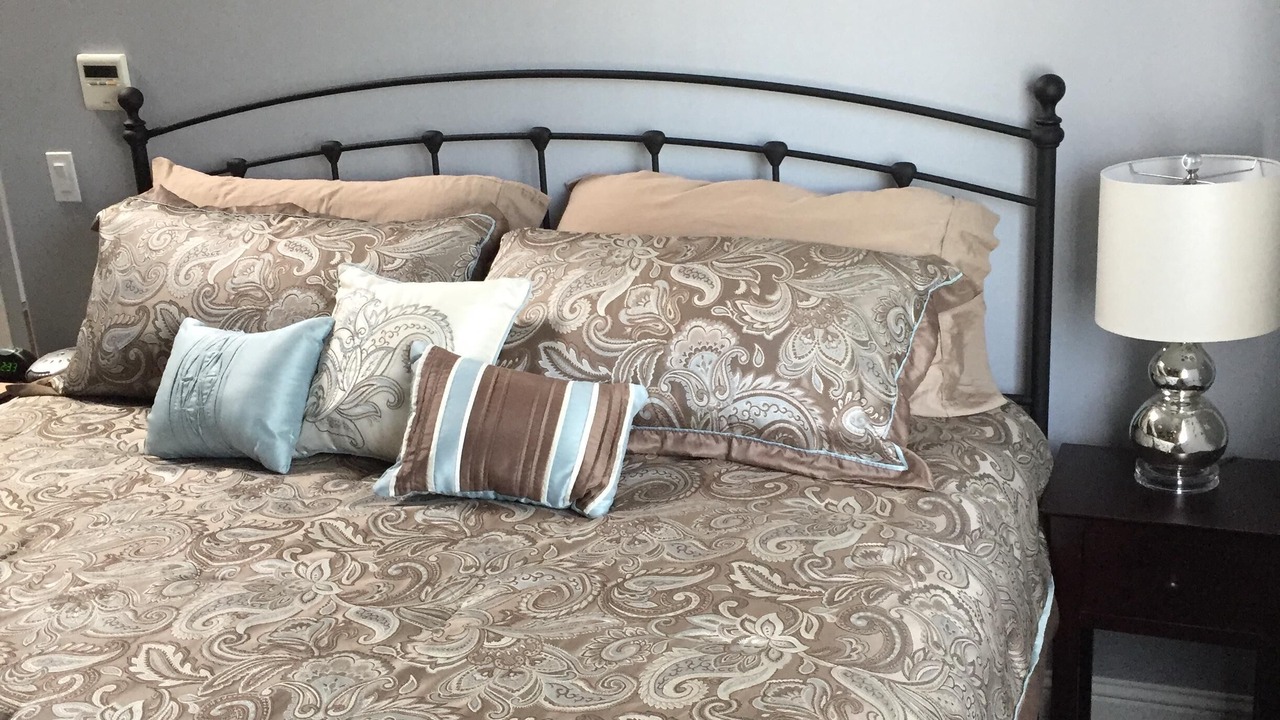 Photo of Bedroom in Iola