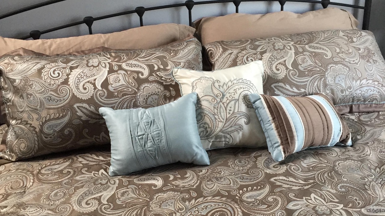 Photo of Bedroom in Iola