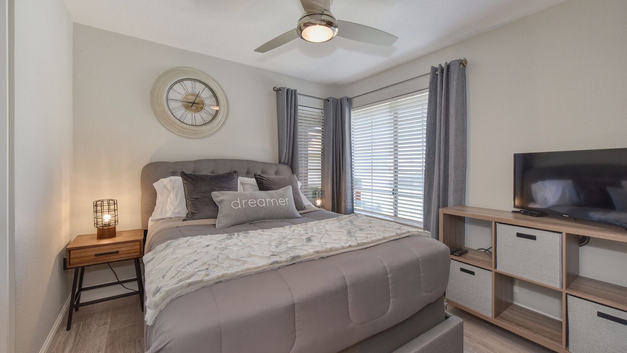 Photo of Bedroom in Pleasant Grove