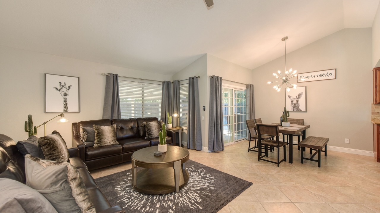 Photo of Livingroom in Pleasant Grove