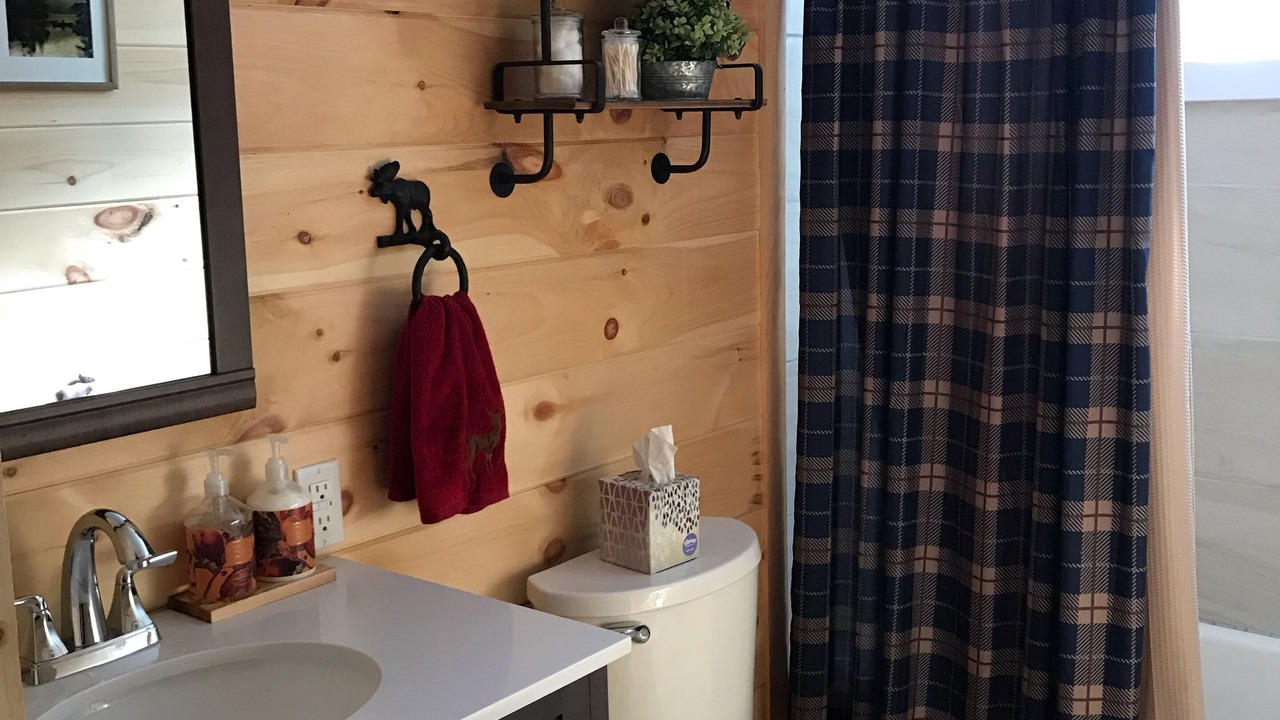 Photo of Bathroom in Woodgate