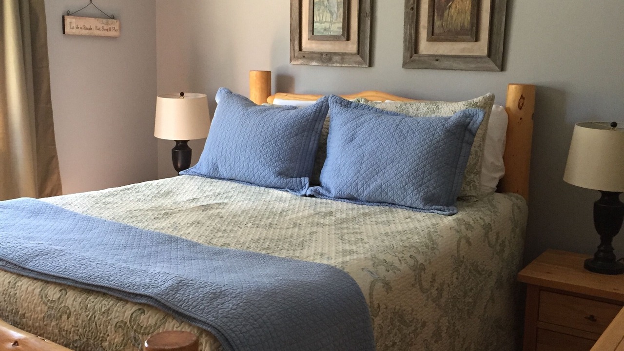 Photo of Bedroom in Three Rivers