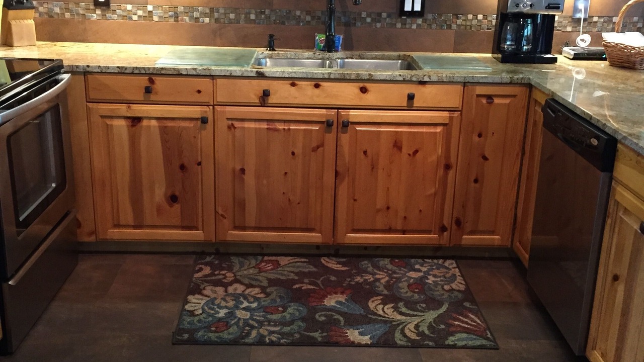 Photo of Kitchen in Three Rivers