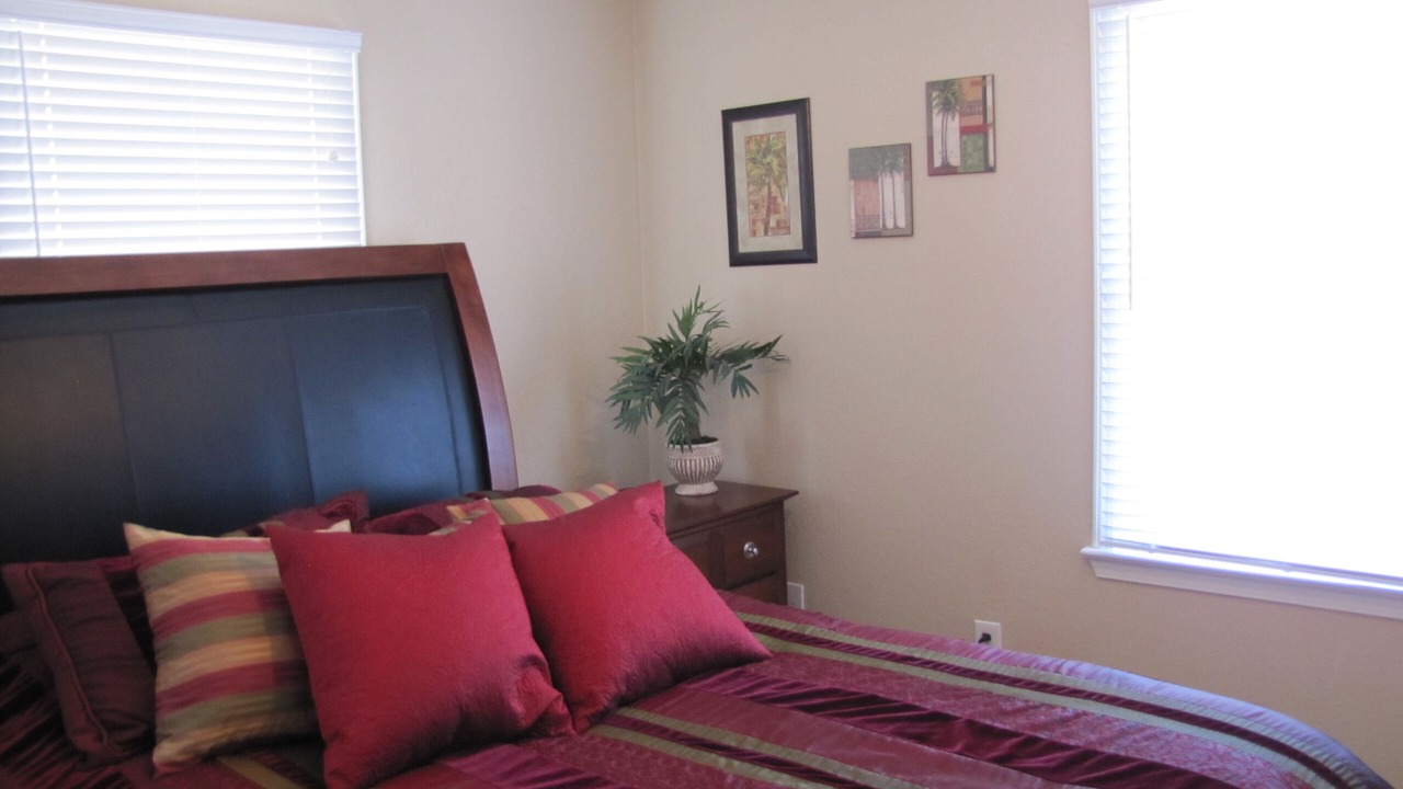 Photo of Bedroom in Sunrise Beach