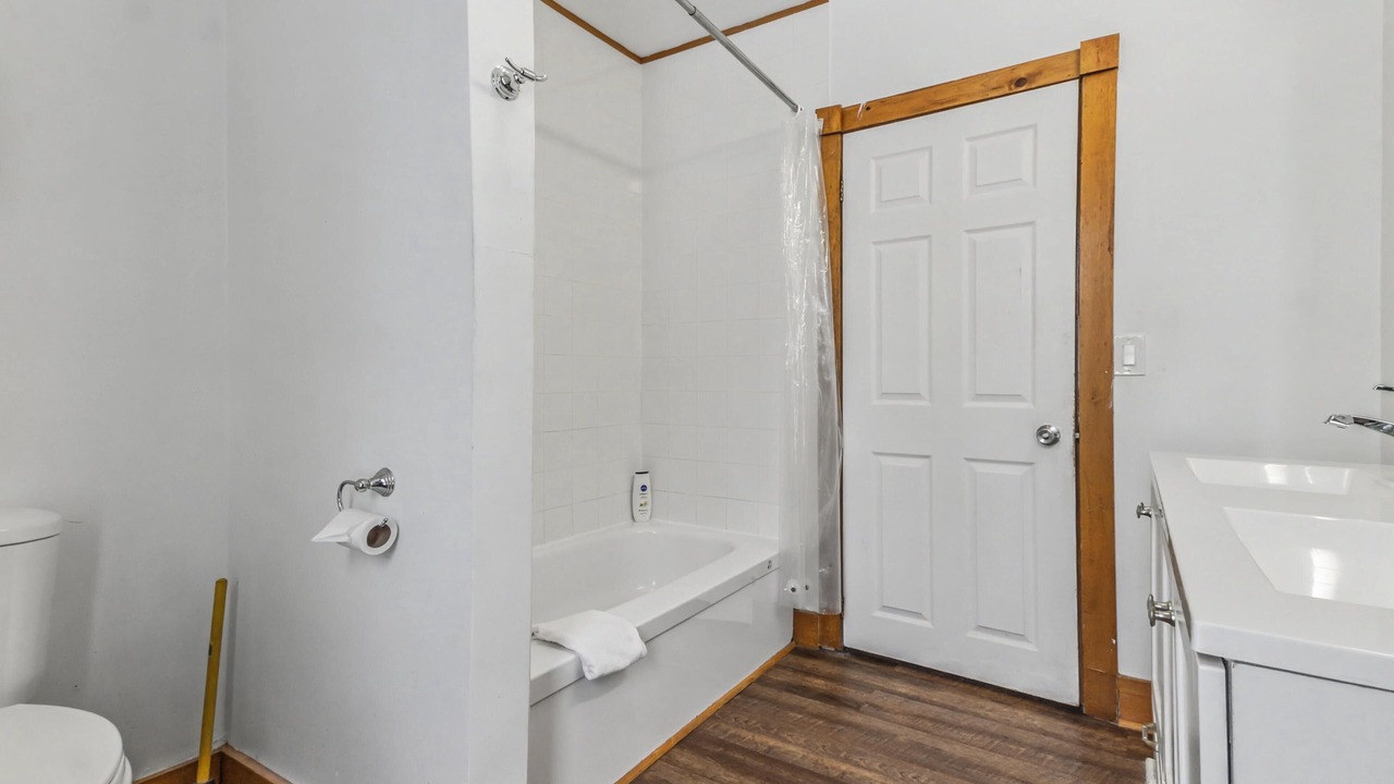 Photo of Bathroom in The Blue Mountains