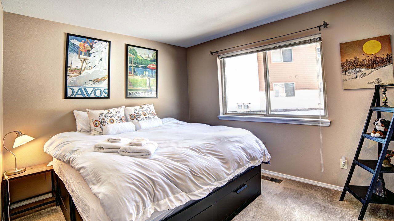 Photo of Bedroom in Downtown Leavenworth