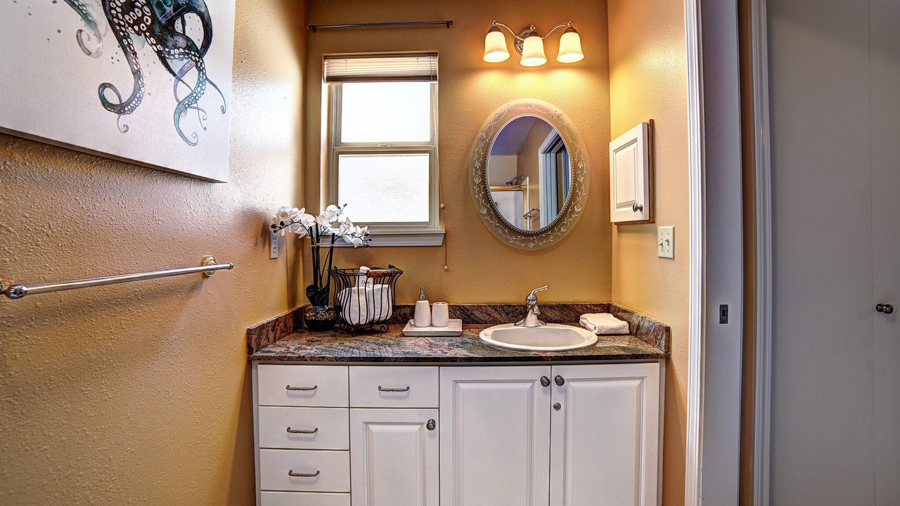 Photo of Bathroom in Downtown Leavenworth