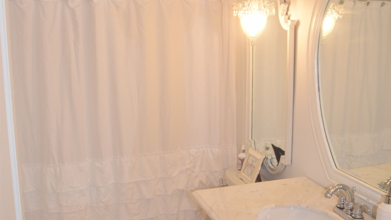 Photo of Bathroom in West Hills