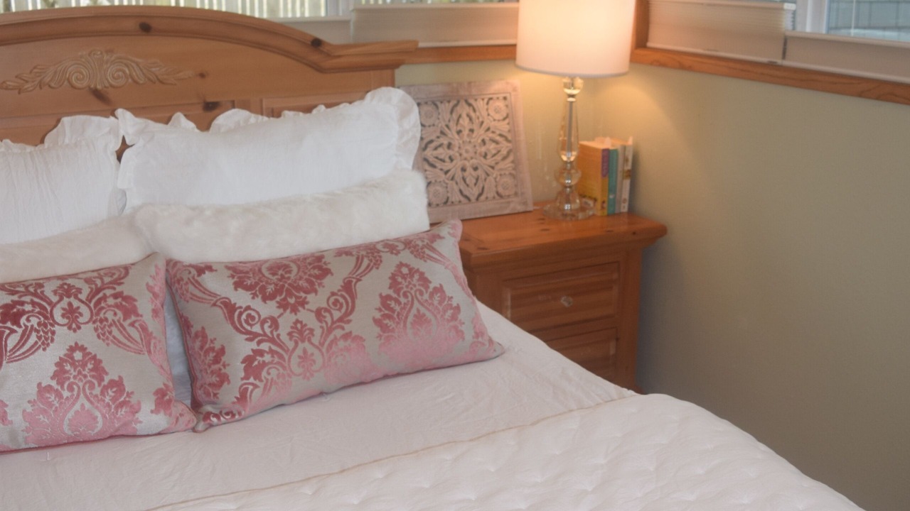 Photo of Bedroom in West Hills