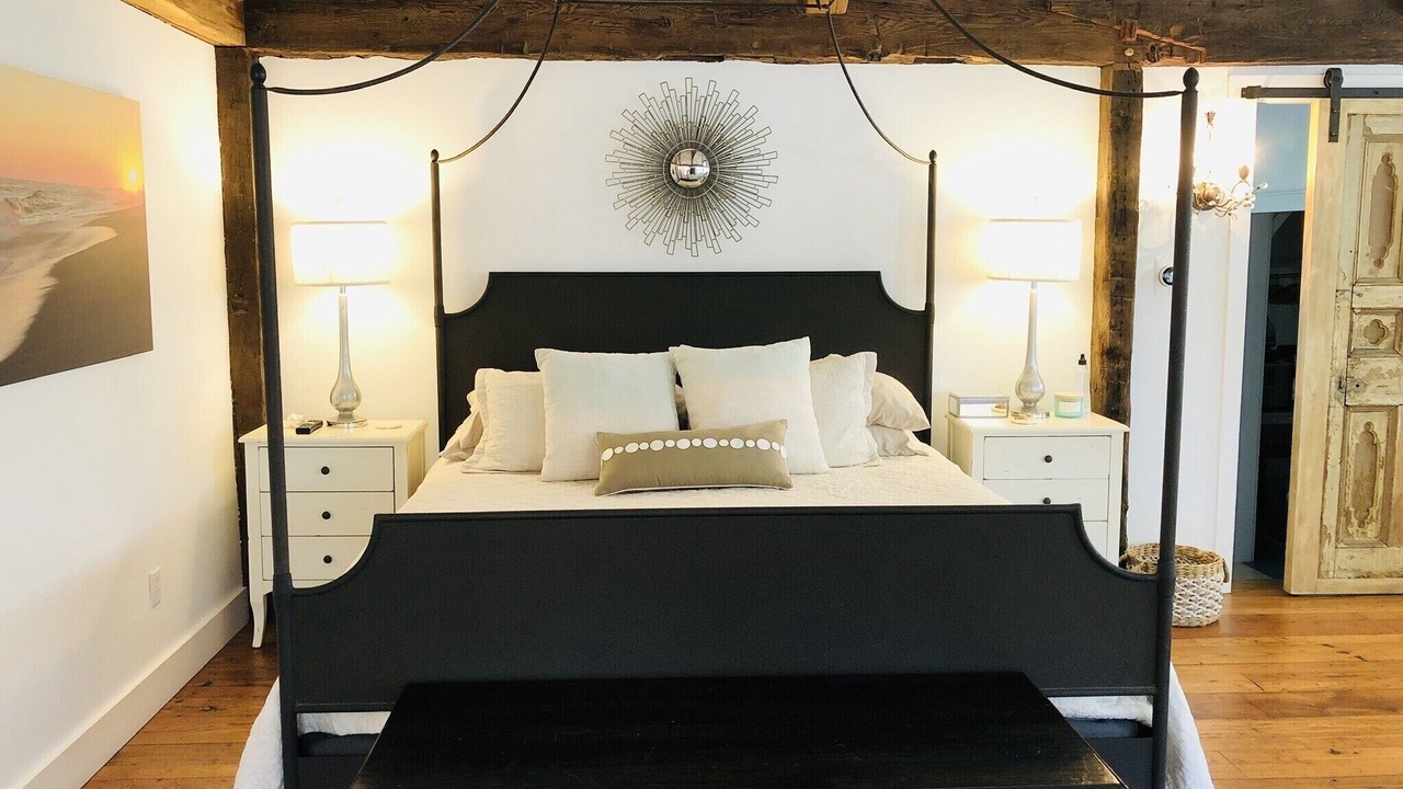 Photo of Others in Tom Nevers