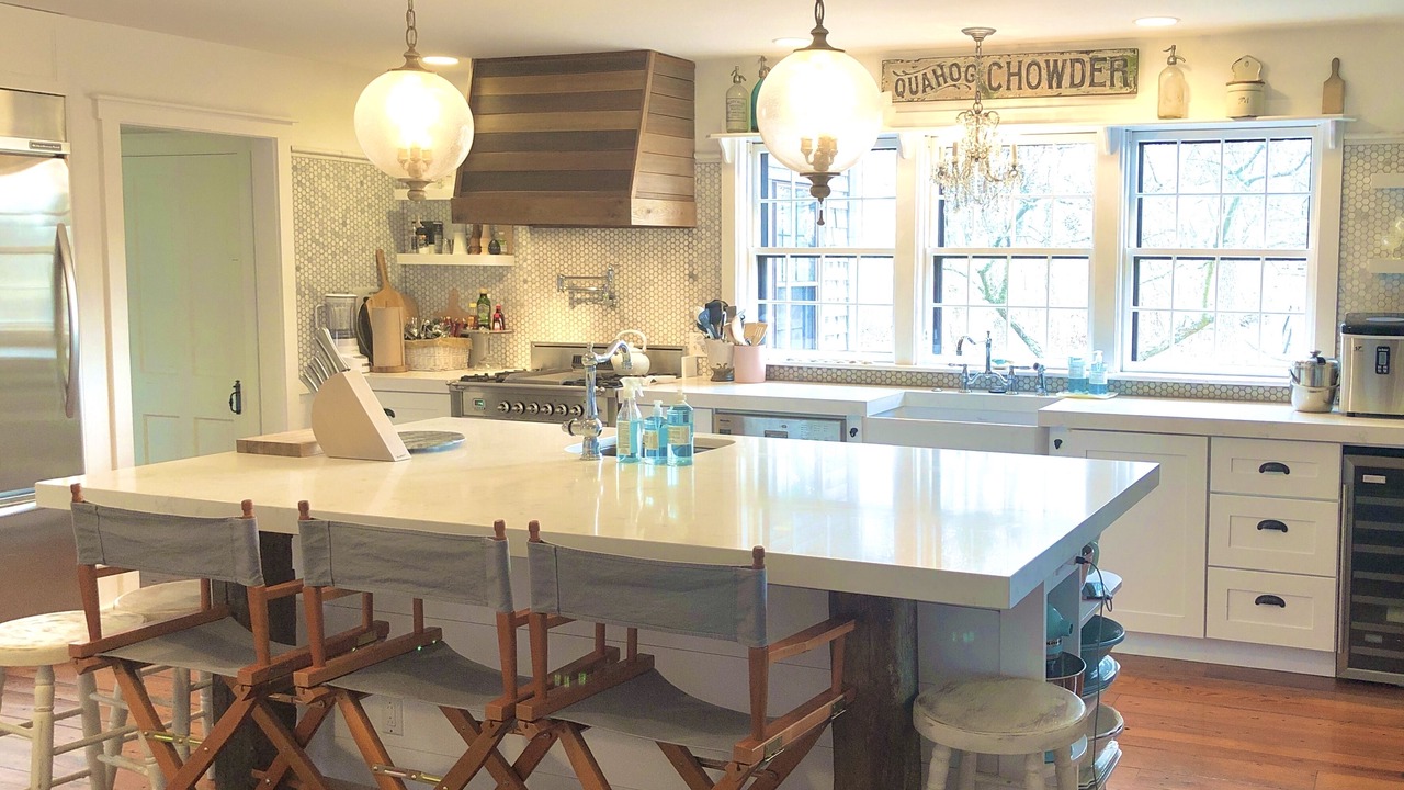 Photo of Others in Tom Nevers