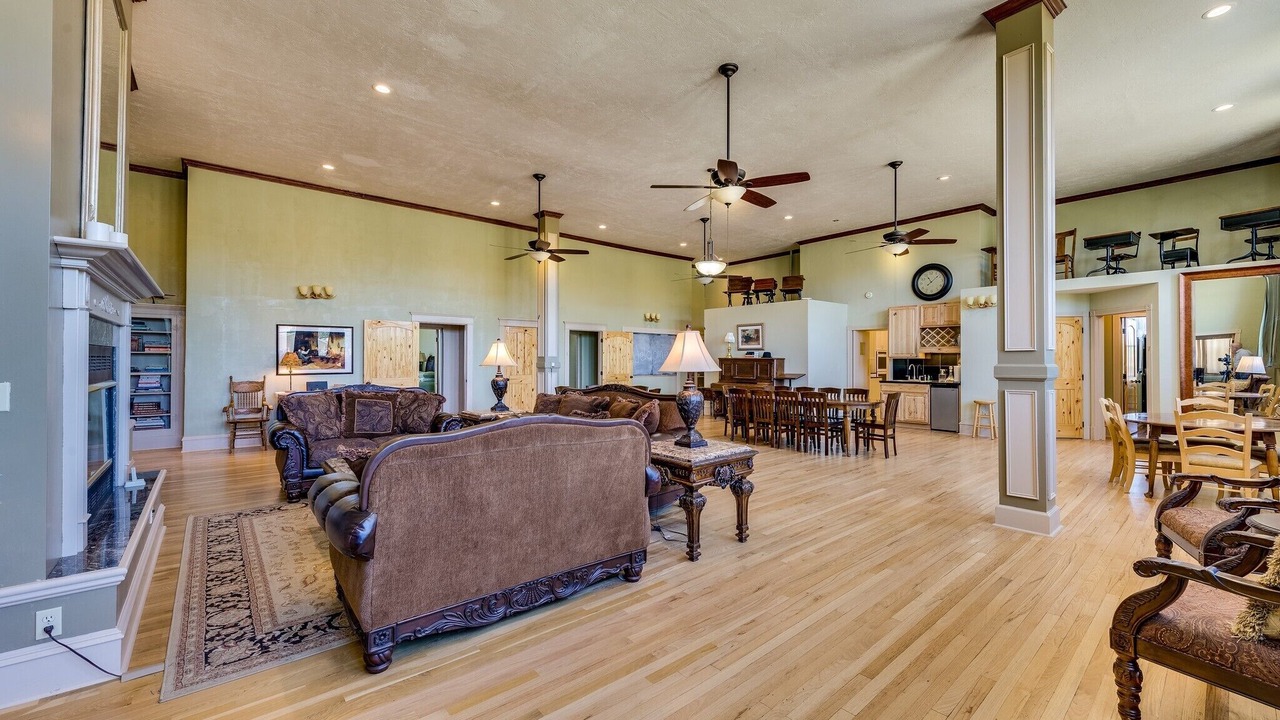 Photo of Livingroom in Vernal