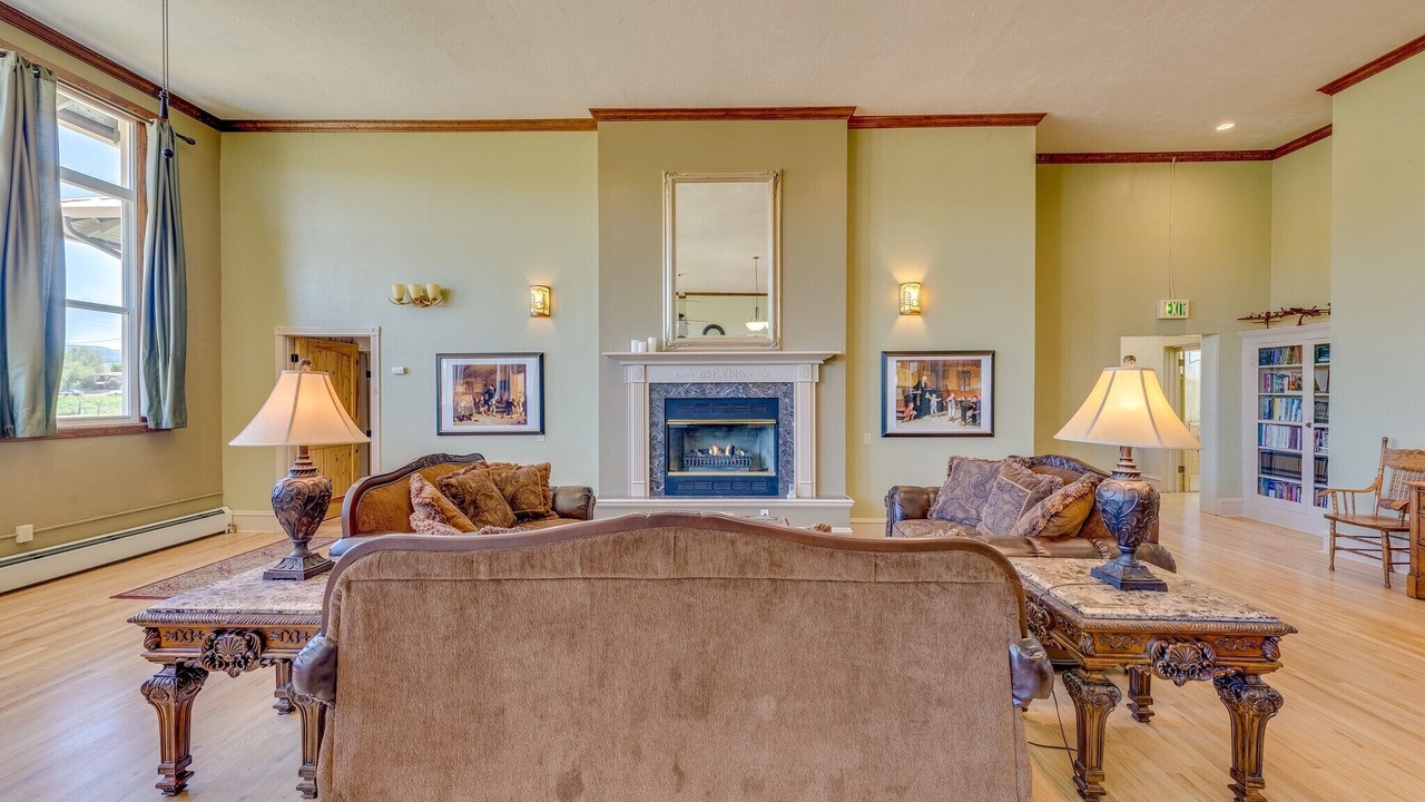 Photo of Livingroom in Vernal