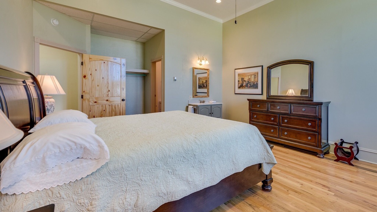 Photo of Bedroom in Vernal