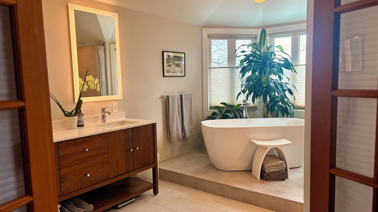 Photo of Bathroom in Lower Chautauqua