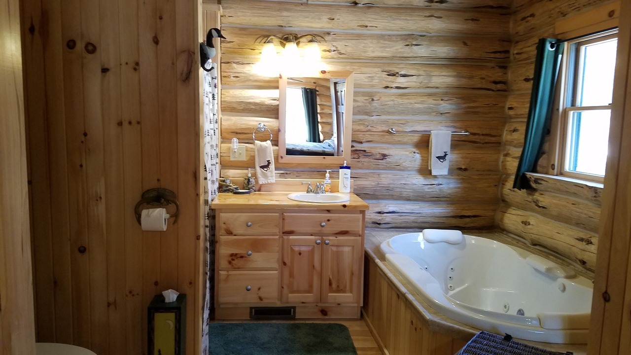 Photo of Bathroom in Lake