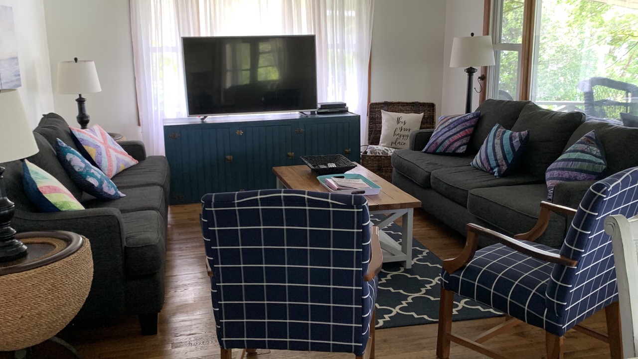 Photo of Livingroom in Town of Milo