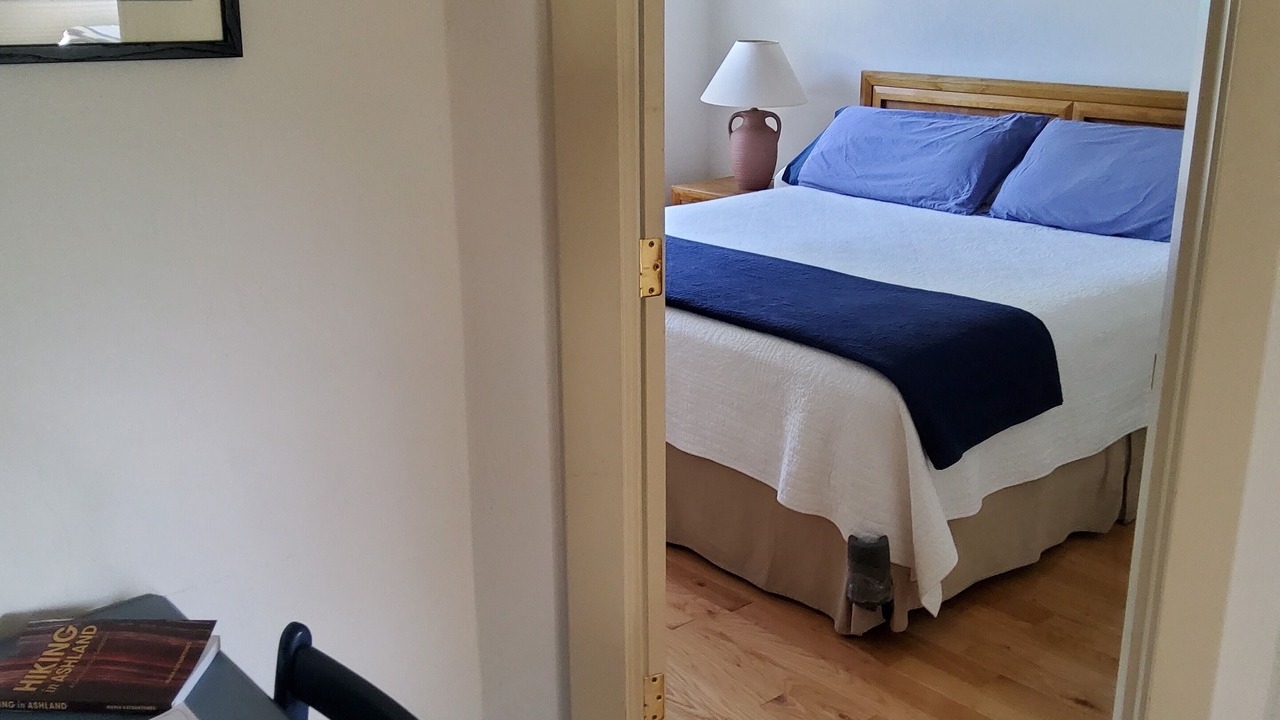 Photo of Bedroom in Historic Railroad District